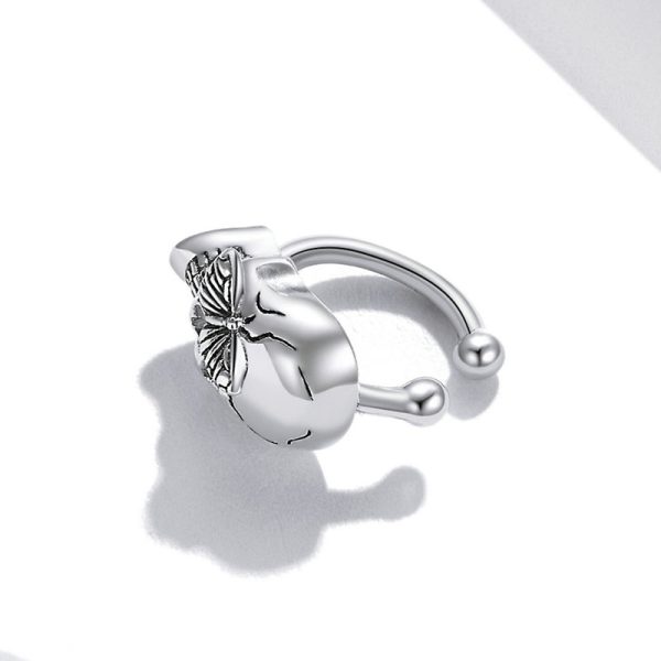 Vintage Skull Ear Cuffs - Image 4