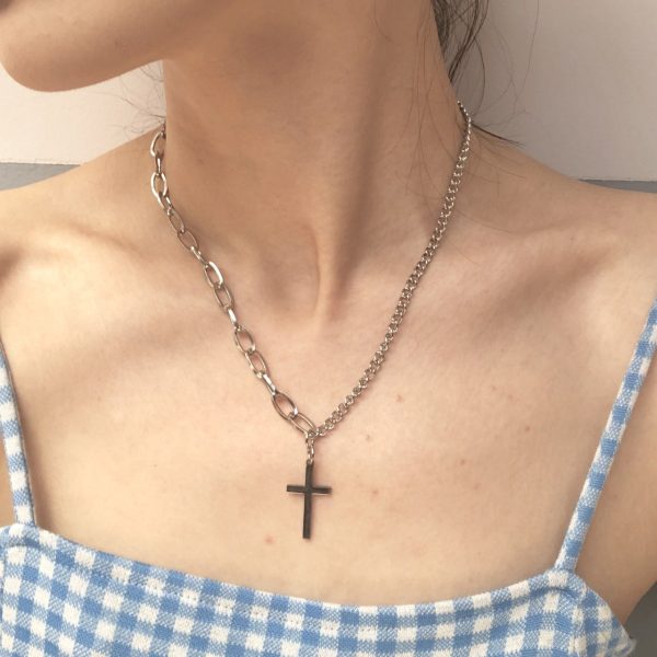 Asymmetric Chain Cross Necklace - Image 3